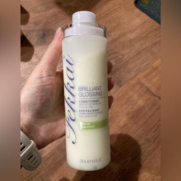 fekka Other - Fekkai Brilliant Glossing Olive Oil Conditioner NWT